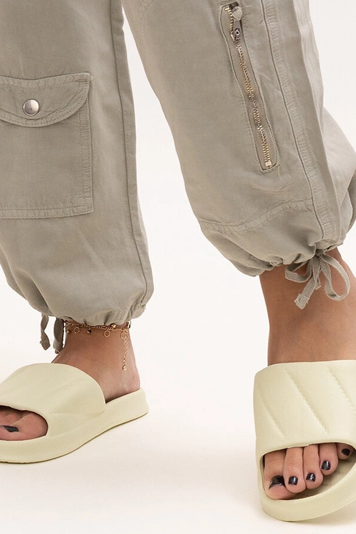 Žalios Primula putplasčio šlepetės