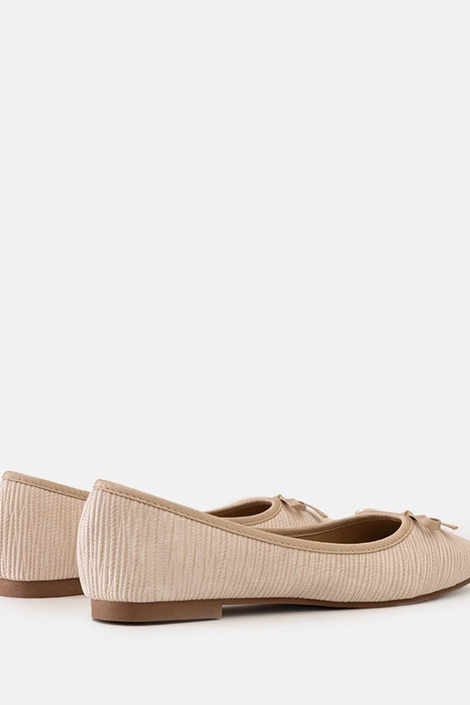 Smėlio spalvos balerinos su lankeliu...