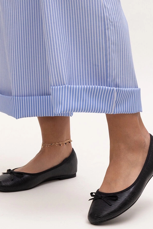 Juodos balerinos su lankeliu ir...