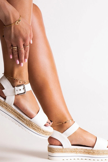 Big Star baltos basutės...