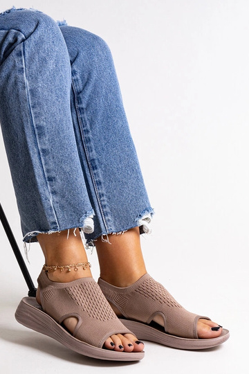 Rudos platforminės basutės... 2