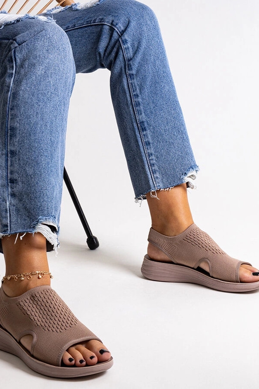 Rudos platforminės basutės Rawia