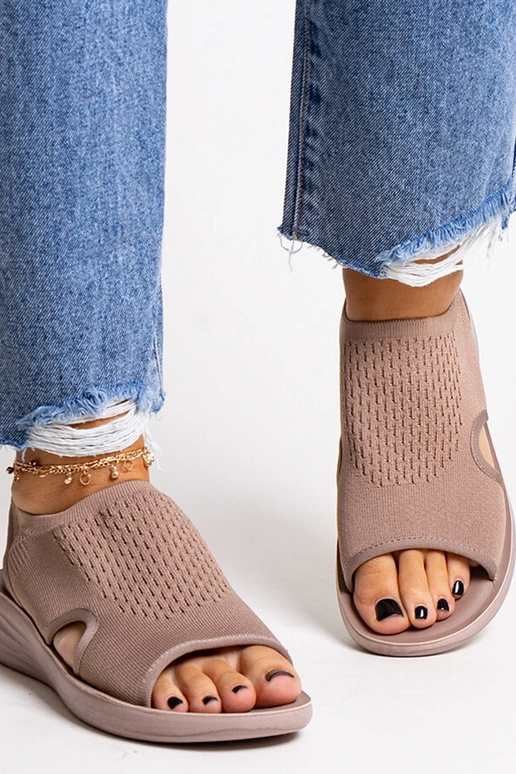 Rudos platforminės basutės Rawia