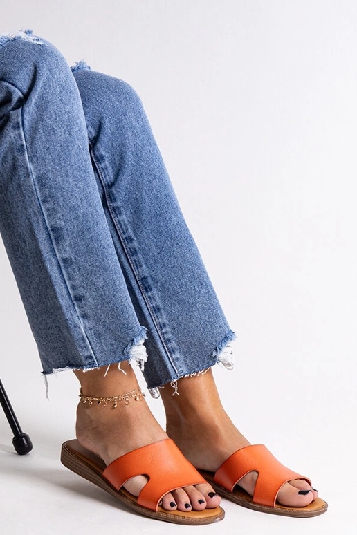 Kajetan oranžinės dirbtinės odos... Kajetan oranžinės dirbtinės odos...