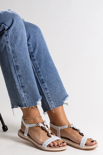 Sidabrinės pintos basutės... 2