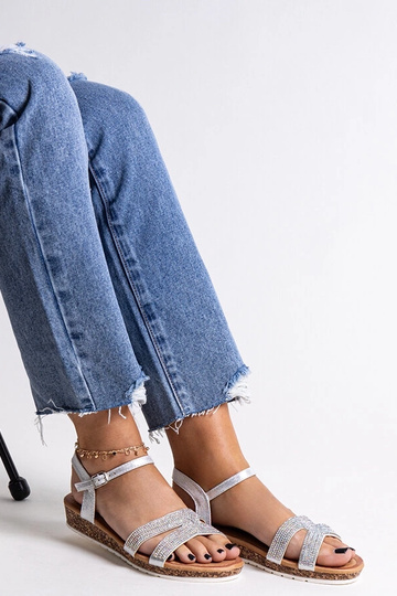 Sidabrinės žemos basutės Saila