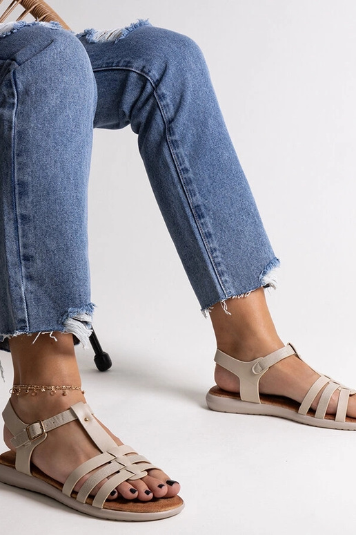 Baltos dirbtinės odos basutės Grimalda