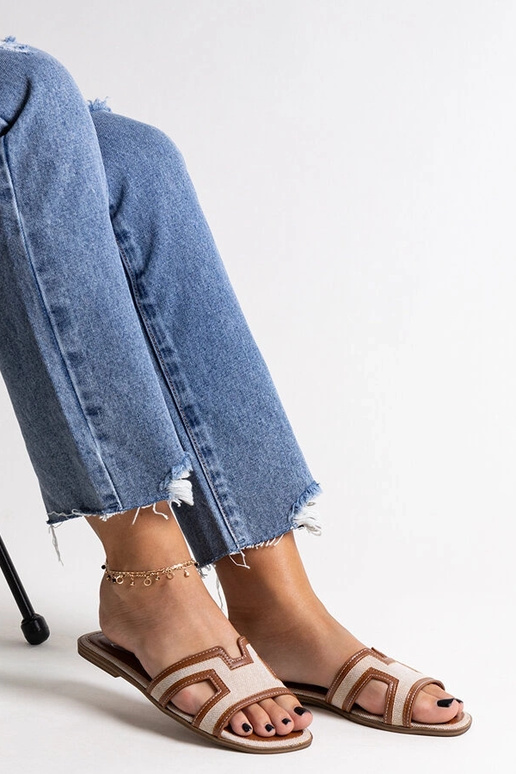 „Baya Brown“ klasikinės šlepetės „Baya Brown“ klasikinės šlepetės