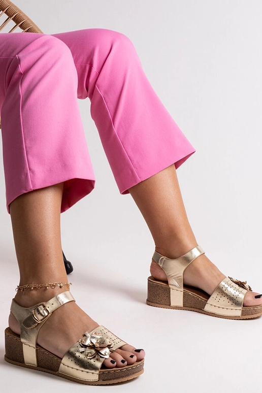 Auksiniai platforminiaisandalai su...