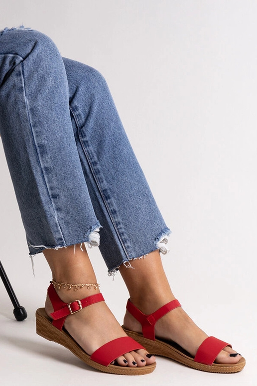 Raudoni basutės iš dirbtinės odos iš... Raudoni basutės iš dirbtinės odos iš...