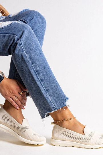 Rahima smėlio spalvos...