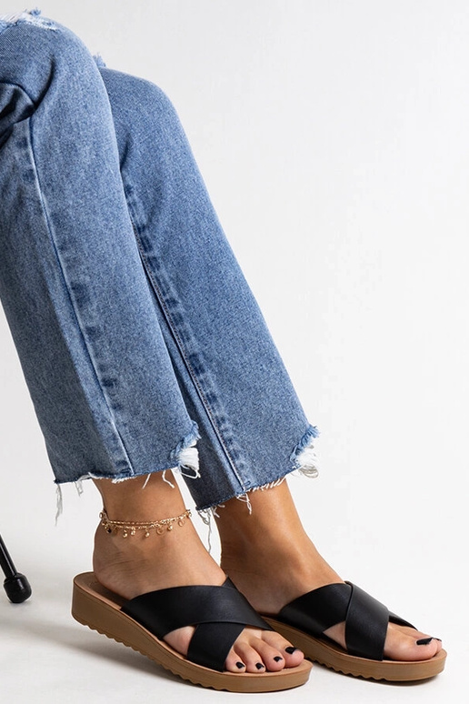 Burtuko juodos platforminės basutės...