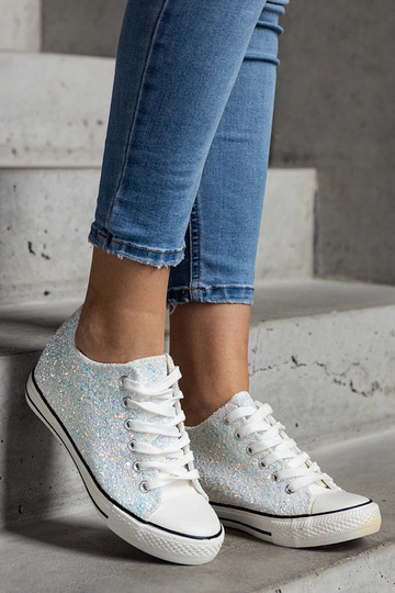 Žali blizgūs aukšti...