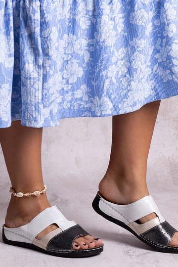 Juodai balti blizgūs...