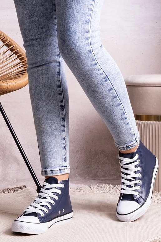 Tamsiai mėlyni aukšti sportbačiai,...