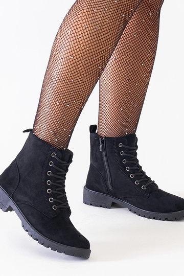 Juodi dirbtiniai zomšiniai...