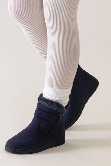 Tamsiai mėlyni sniego batai... 2