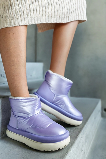 Violetiniai šilti sniego... 2