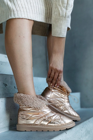 Caellita auksiniai...