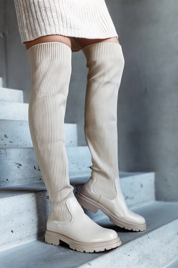 Bežiniai ilgi auliniai...