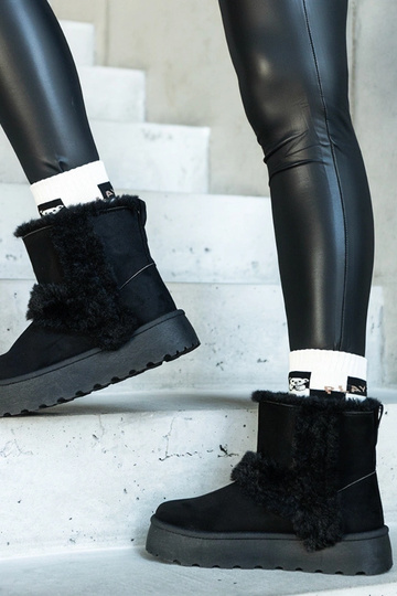 Juodi eko-zomšiniai sniego...