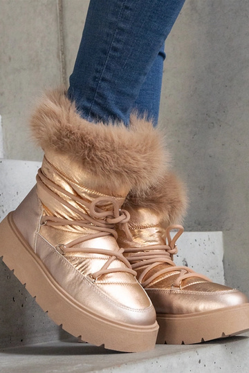 Smėlio spalvos izoliuoti... 2