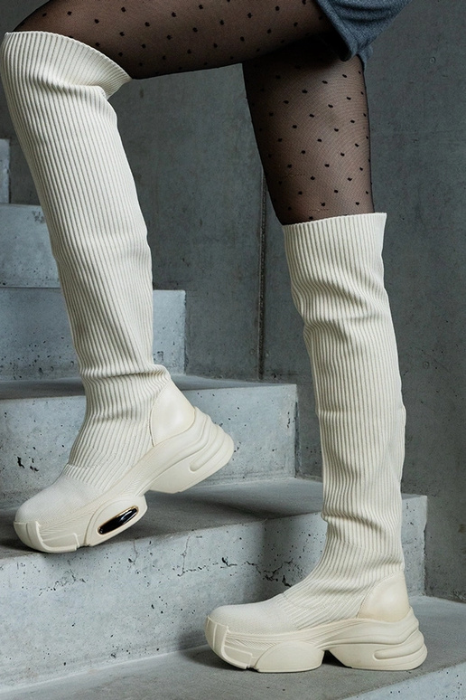 Smėlio spalvos užsegami aulinukai su...