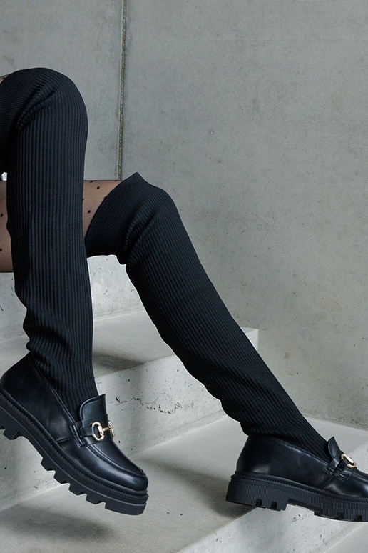 Juodi ilgi batai su lanksčia šonine...