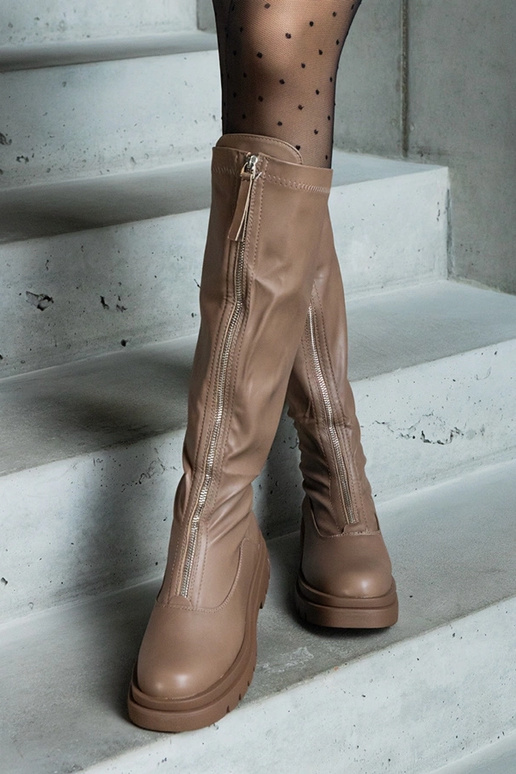 Rudiniai ilgi batai iš eko odos ant...