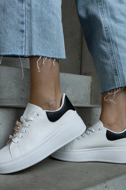 Baltos spalvos sportbačiai su...