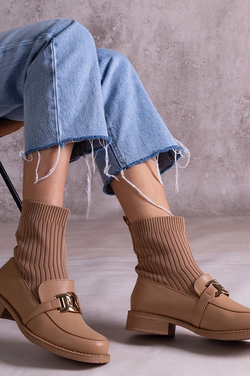 Tamsiai smėlio spalvos... 2