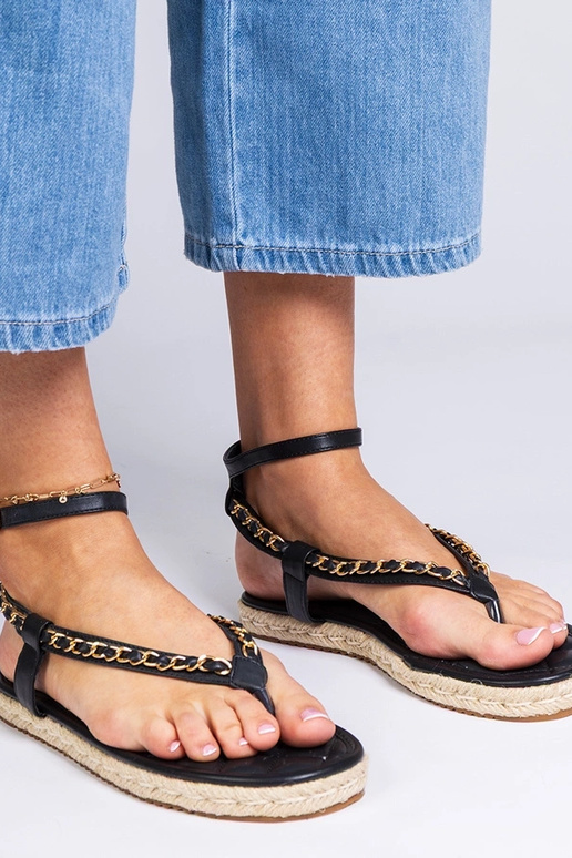 Juodos sandalai su grandinėle Varieur