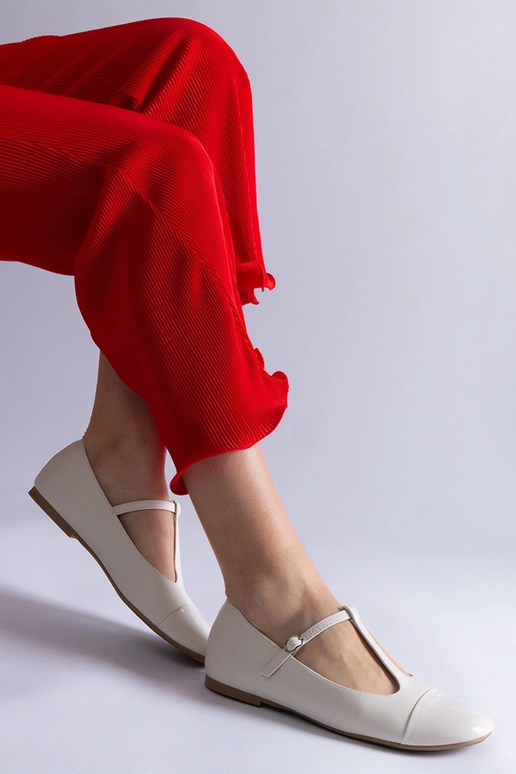 Gloriana baltos lakuotos odos...