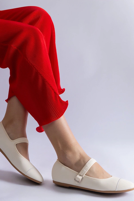 Baltos baleto kelnaitės su matiniu...