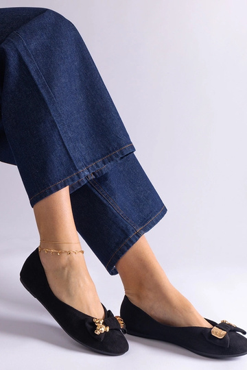 Juodi baleto buteliai...