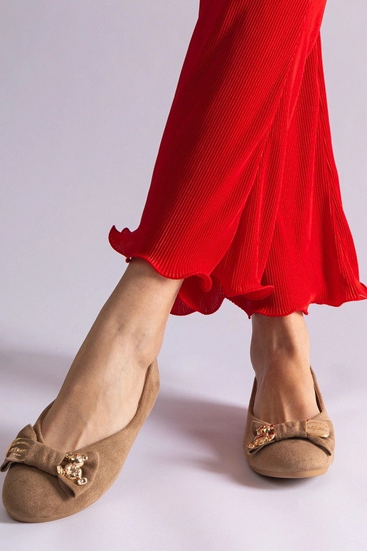 Rudos baleto buteliai dekoruoti...