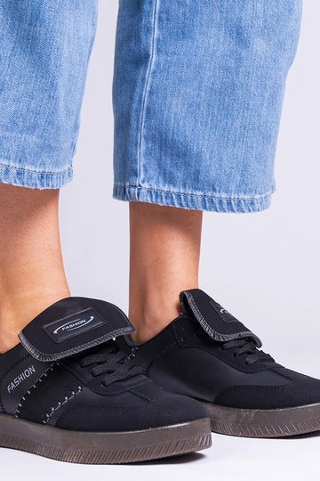 Juodi įsispiriami moteriški...