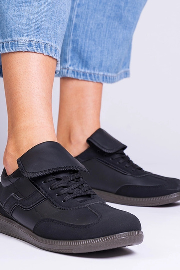 Juodi žemi moteriški... 2