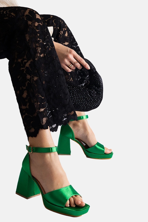 Žalios spalvos atlasinės storos... Žalios spalvos atlasinės storos...