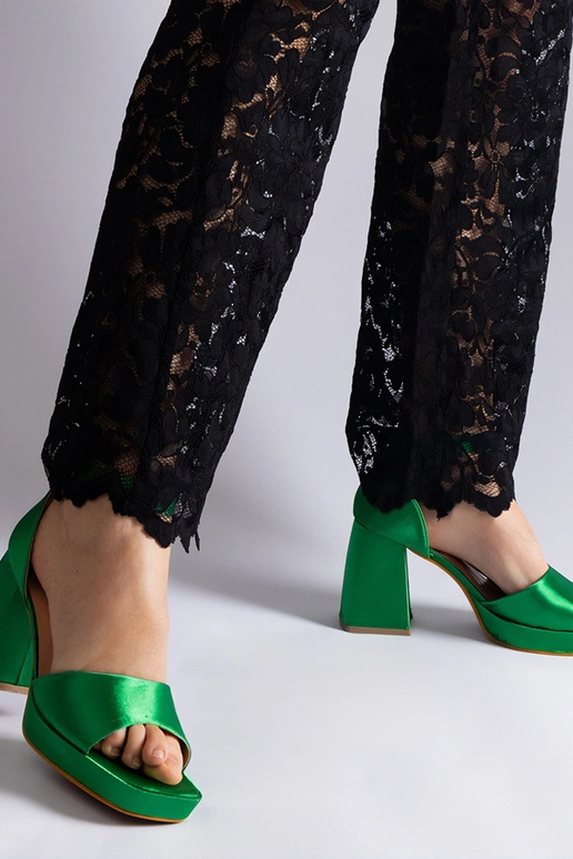 Žalios spalvos atlasinės storos... Žalios spalvos atlasinės storos...