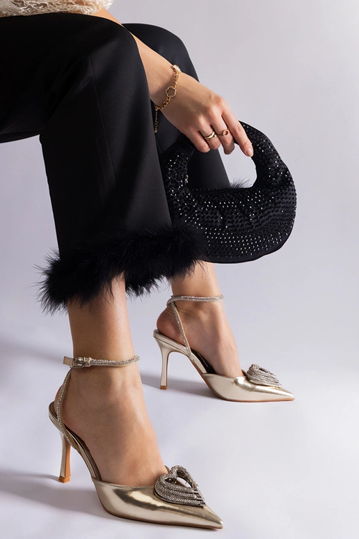 Auksiniai bateliai su atvira kulno...