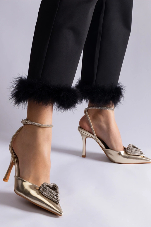 Auksiniai bateliai su atvira kulno...