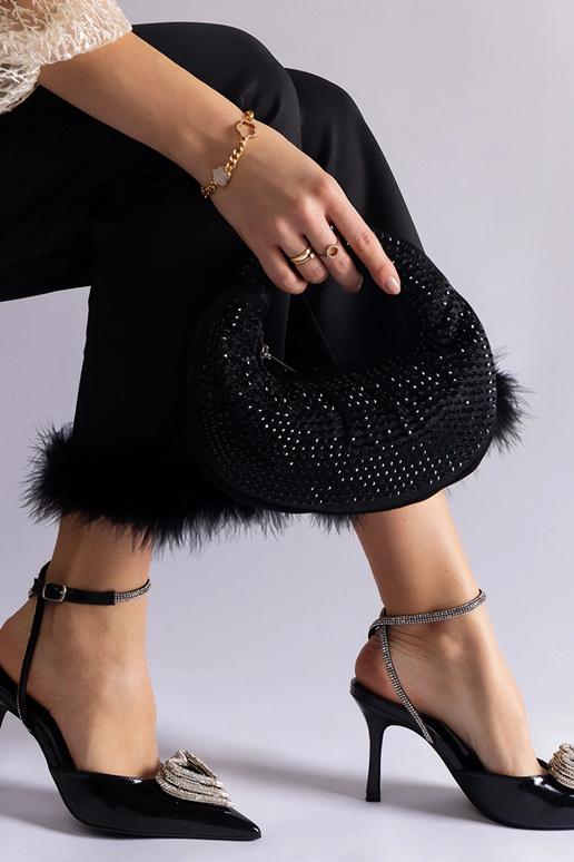 Juodi bateliai su atvira kulno... Juodi bateliai su atvira kulno...