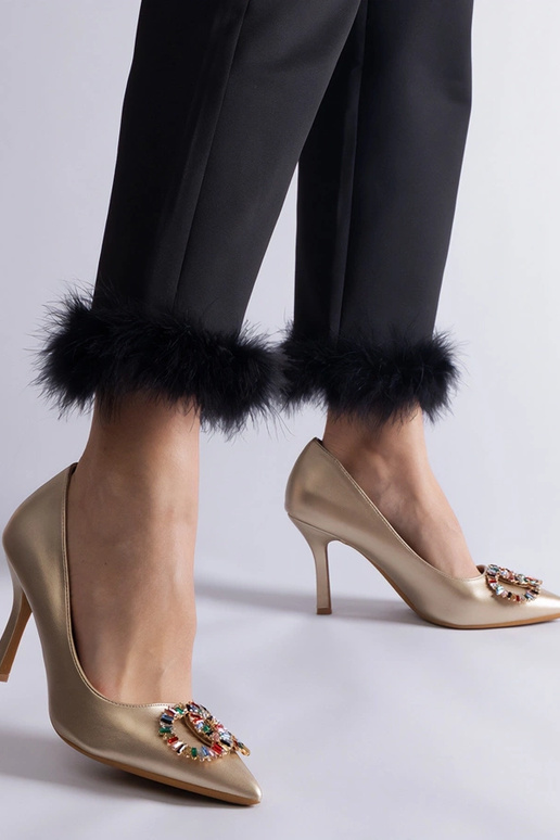 Auksiniai aukštakulniai, dekoruoti...