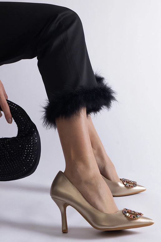 Auksiniai aukštakulniai, dekoruoti...