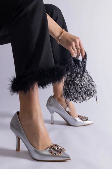 Sidabriniai aukštakulniai,... 2