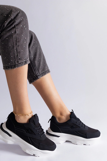 Juodi sportbačiai su... 2