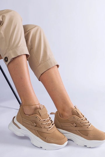 Rudi sportbačiai storesniu...