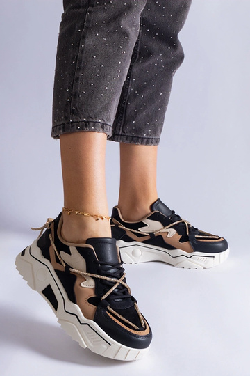 Juodi sportbačiai,... 2