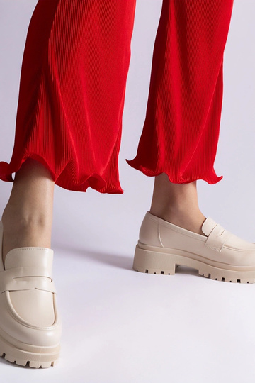 Smėlio spalvos mokasinai iš...